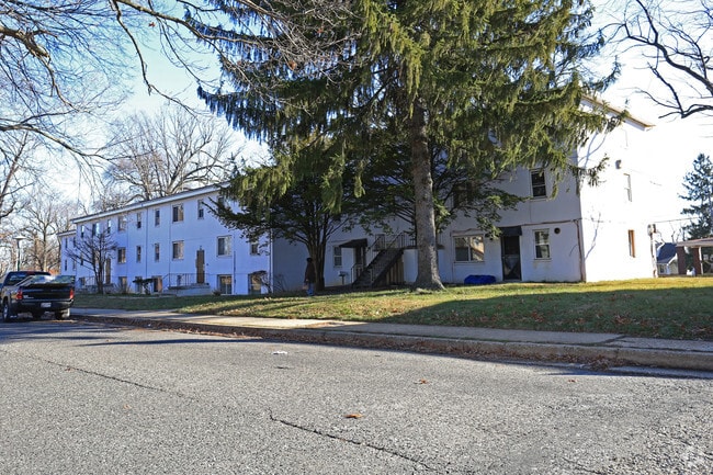 Building Photo - Oakford Apartments