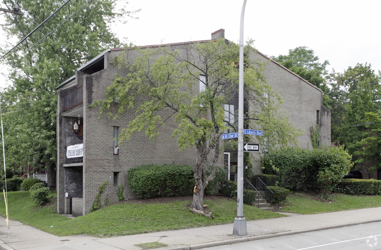 Foto del edificio - 5696 E Liberty Blvd