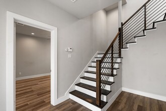 Building Photo - 9013 Lonestar River Ln