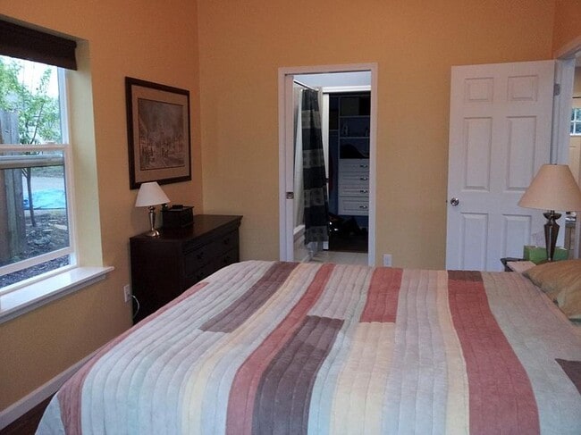 Foto del edificio - 6117 NE 9th Ave