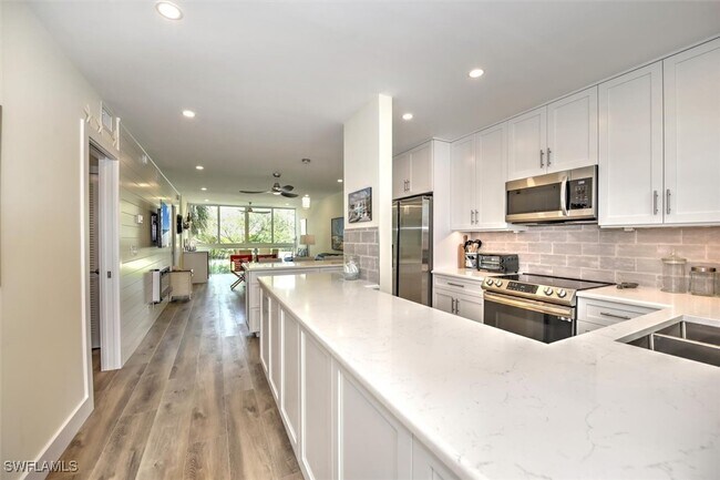 Foto del edificio - 684 Broad Ave S