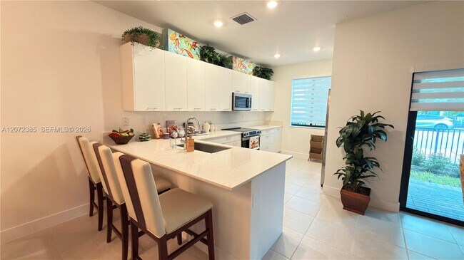 Foto del edificio - 8388 NW 49th St
