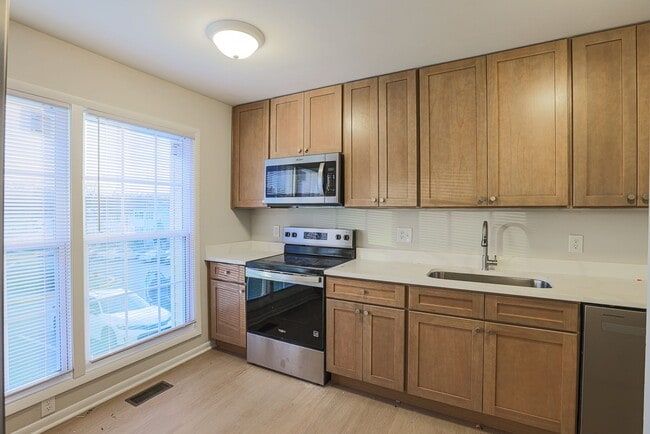 Foto del edificio - Rosedale 3BR 1/5 Bath now Available!!