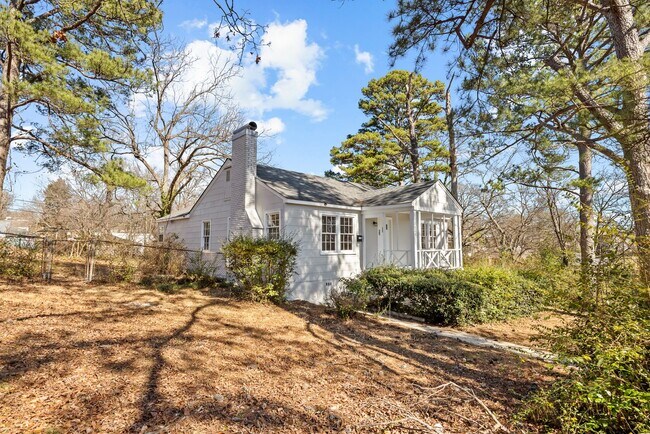 Building Photo - 1820 33rd St Ensley