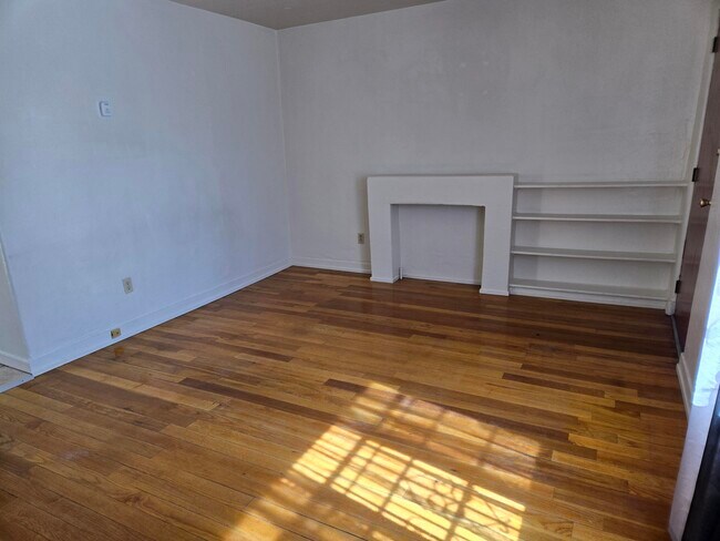 Foto del edificio - 1013 6th St NW