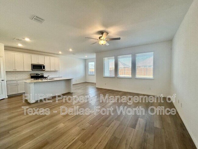 Foto del edificio - 2113 Donker Dr