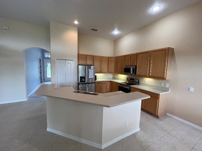 Foto del edificio - 4000 Liberty Hill Dr