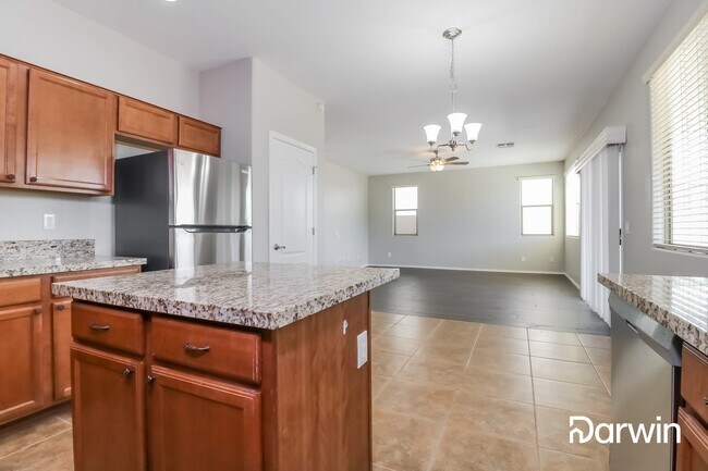 Foto del edificio - 17125 W Lundberg St, Surprise, AZ 85388