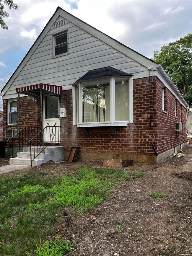 Building Photo - 85-37 256th St