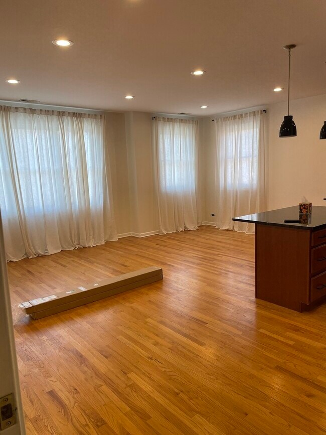 Foto del edificio - 4165 S Ellis Ave