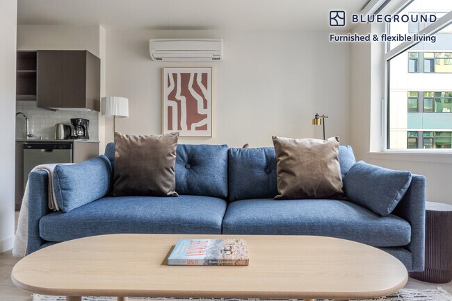 Foto del edificio - 1955 129th Ave NE