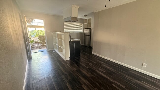 Building Photo - 1660 Richmond Ave.