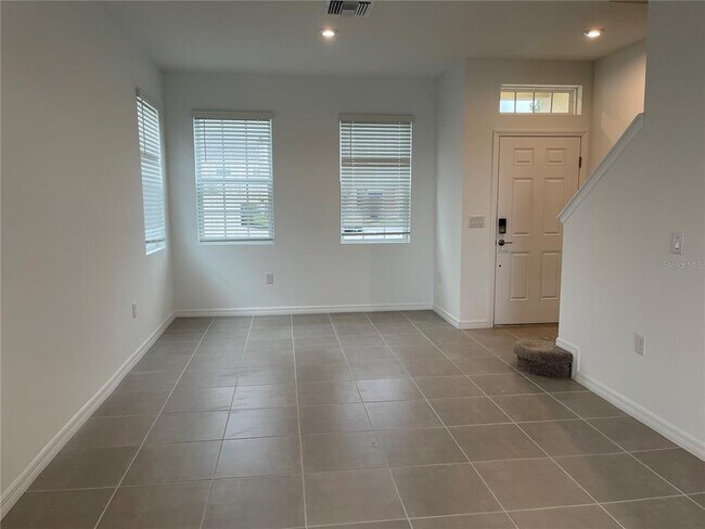 Foto del edificio - 6305 Fairmont Ln