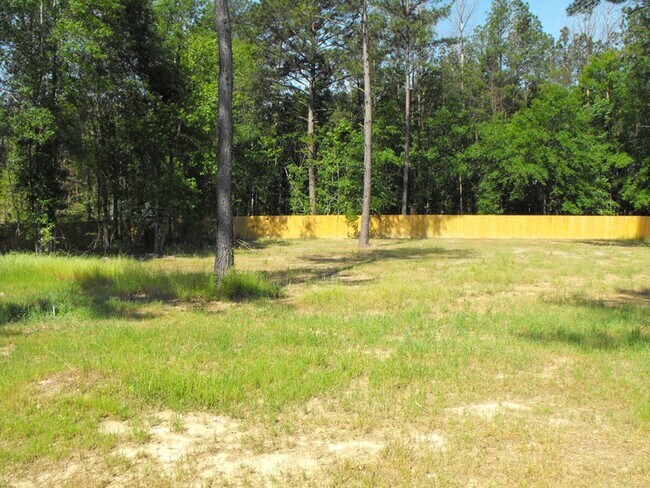 Building Photo - 147 Smithbrook Rd