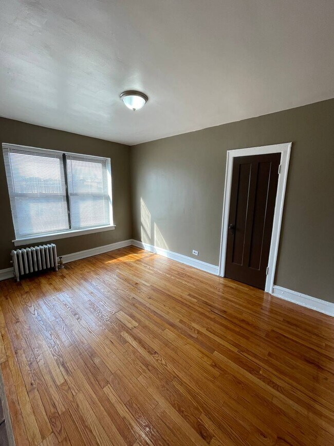 Foto del edificio - 8249 S Evans Ave