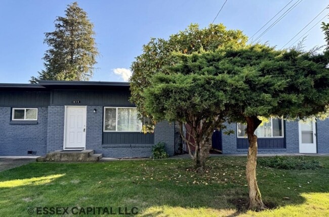 Photo - 1628 G St House