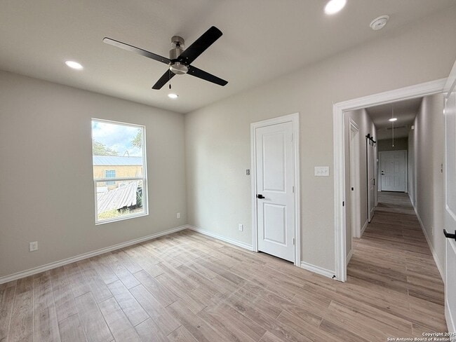 Building Photo - 3274 I-35