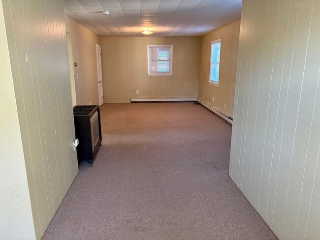 Building Photo - 10 16th St