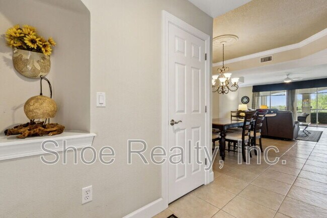 Building Photo - 425 N Ocean Grande Dr