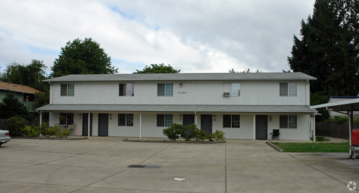 Primary Photo - 1024 R St