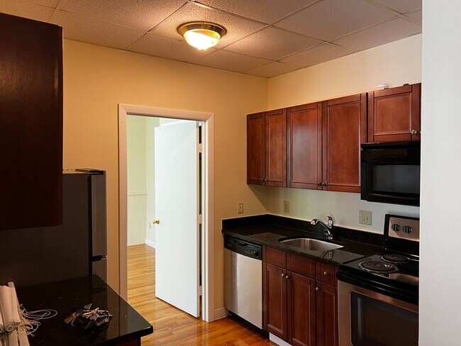 Building Photo - 295 Nahant Rd