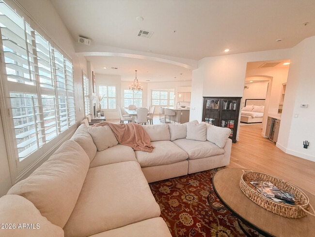 Foto del edificio - 7979 E Princess Dr