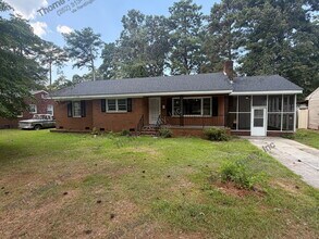 Building Photo - 920 Cedarbrook Dr