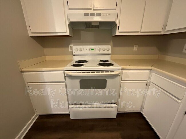 Photo - 508 Lake Ave House