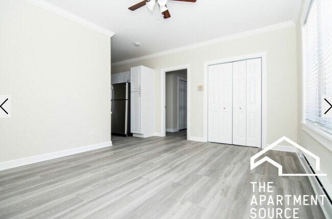 Foto del edificio - 648.5 W Roscoe St