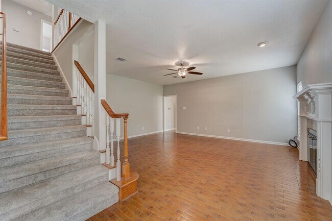 Foto del edificio - 4111 Tremont Ct