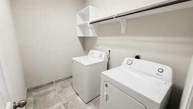 Building Photo - 29662 Yaupon Shore Dr