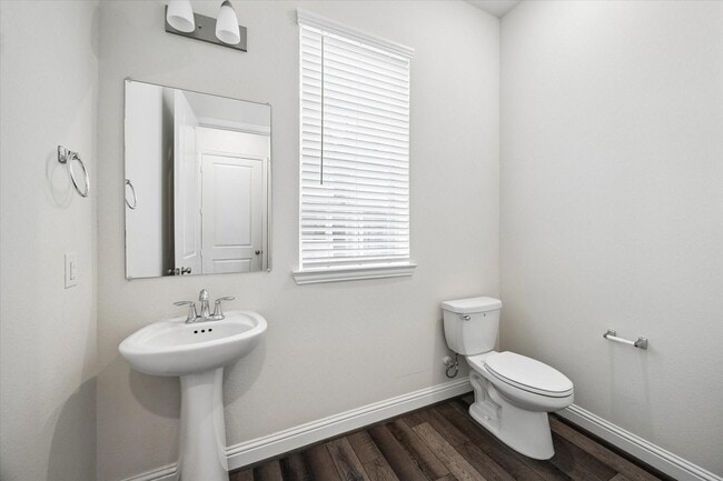 Building Photo - 1411 Adell Rose Ln