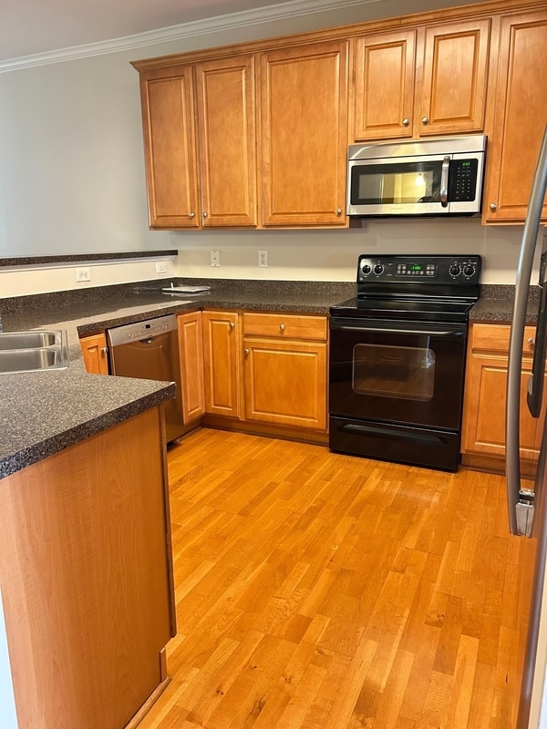 Building Photo - 35 Brightmore Dr