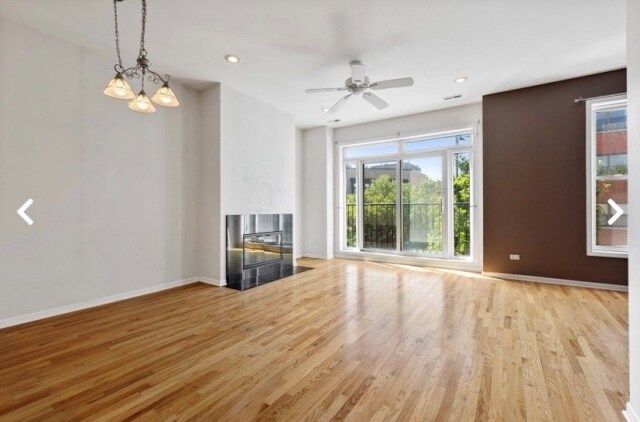 Primary Photo - 1730 W Diversey Pky