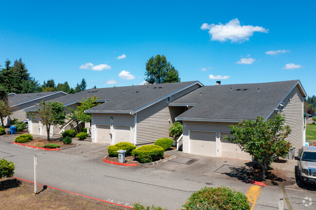 Building Photo - Township Lake Meridian