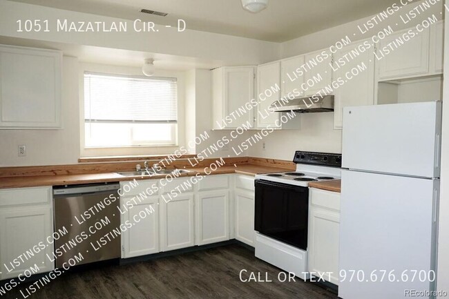 Building Photo - Recently Renovated 2 bed/1 bath Condo in C...