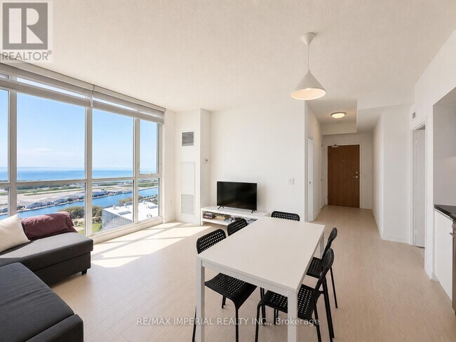 Building Photo - 75 Queens Wharf Rd