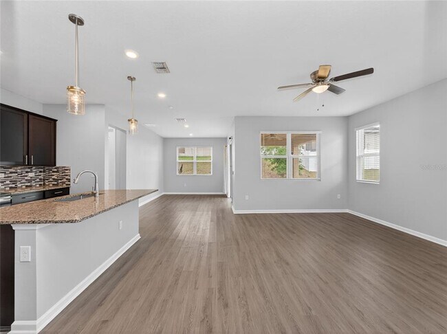 Foto del edificio - 8053 Cherrystone St