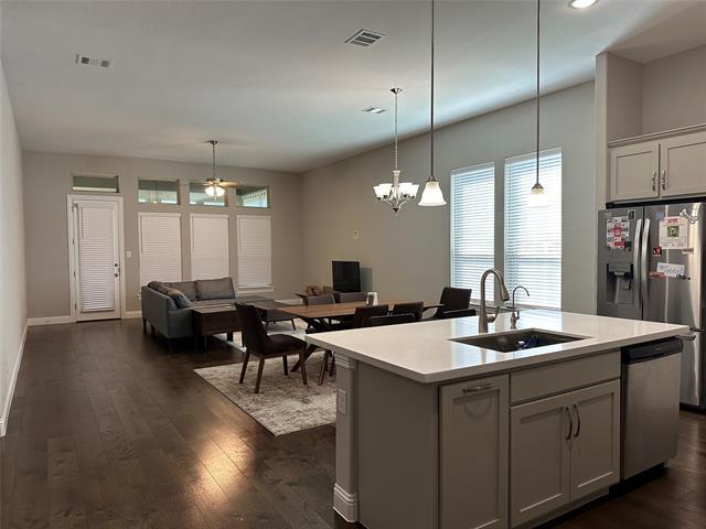 Foto del edificio - 12264 Blackburn Wy