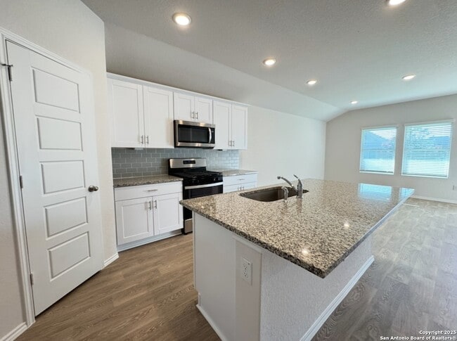 Building Photo - 349 Trent Dr