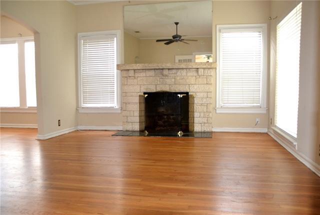 Building Photo - 5123 Stoneleigh Ave