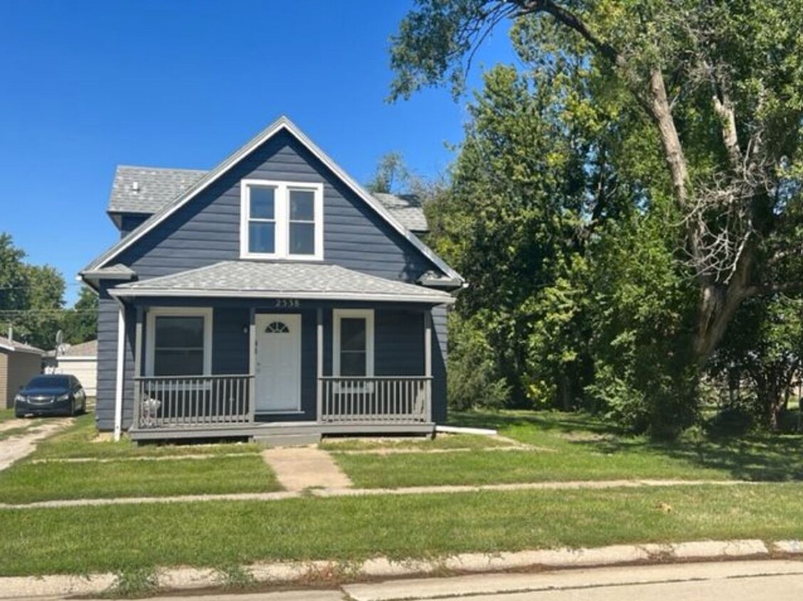 Foto principal - A Great 3 Bd/ 1.5 Ba in Council Bluffs, IA