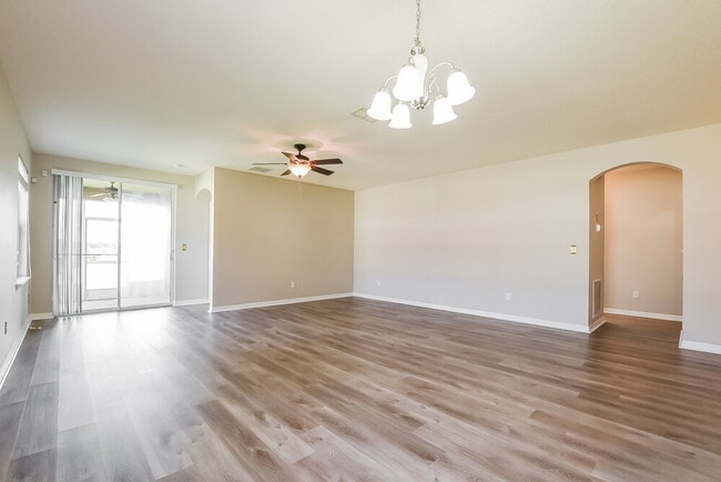 Building Photo - 194 Compass Rose Dr