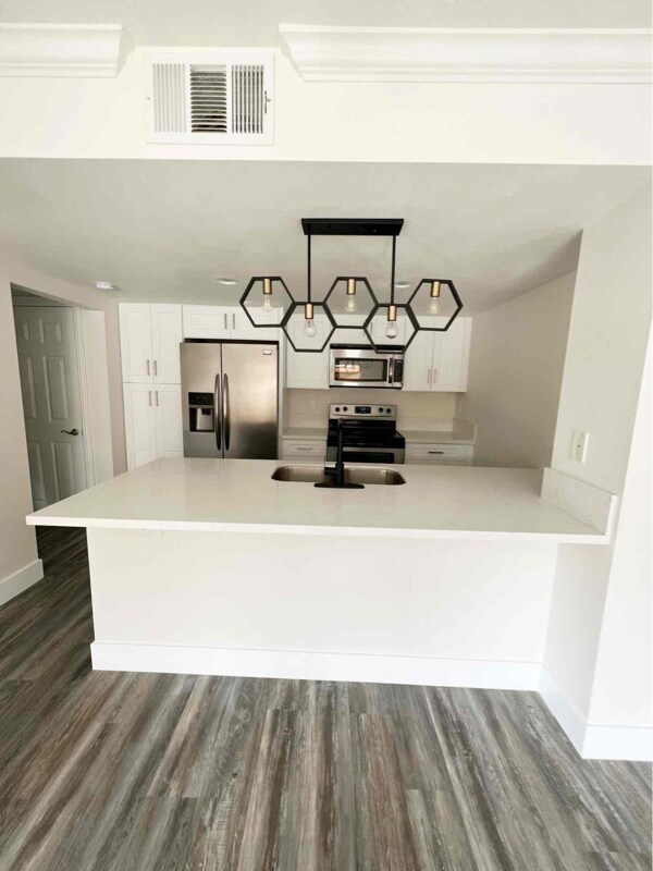 Building Photo - 15287 Maturin Dr