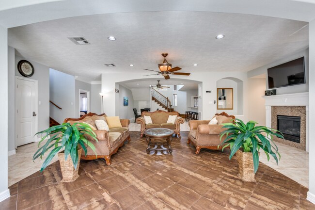 Foto del edificio - 12218 Ashley Cir Dr E