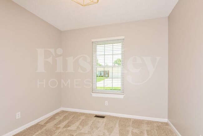 Building Photo - 130 Del Oro Dr