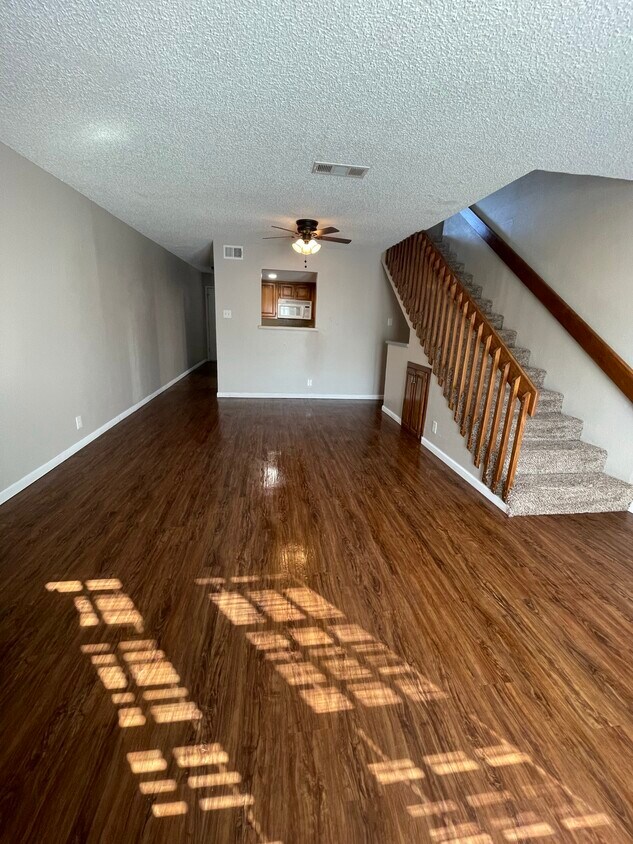 Foto principal - 2802 Country Club Rd
