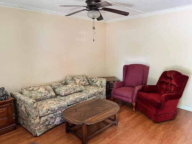 Foto del edificio - 2718 Painter Ave SW