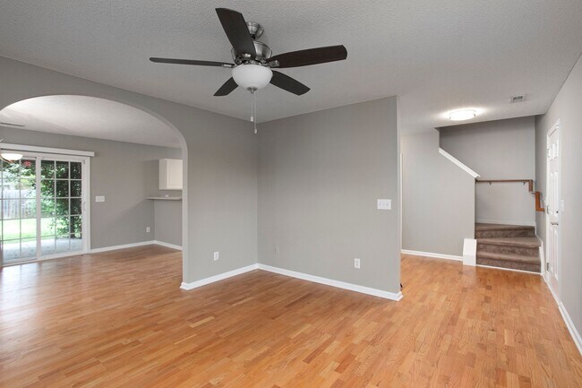 Foto del edificio - 4 bedroom House in Morrisville: Available ...