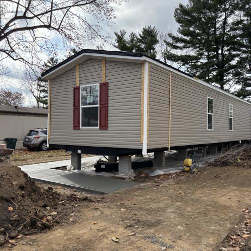 Building Photo - 2800 W Memorial Dr